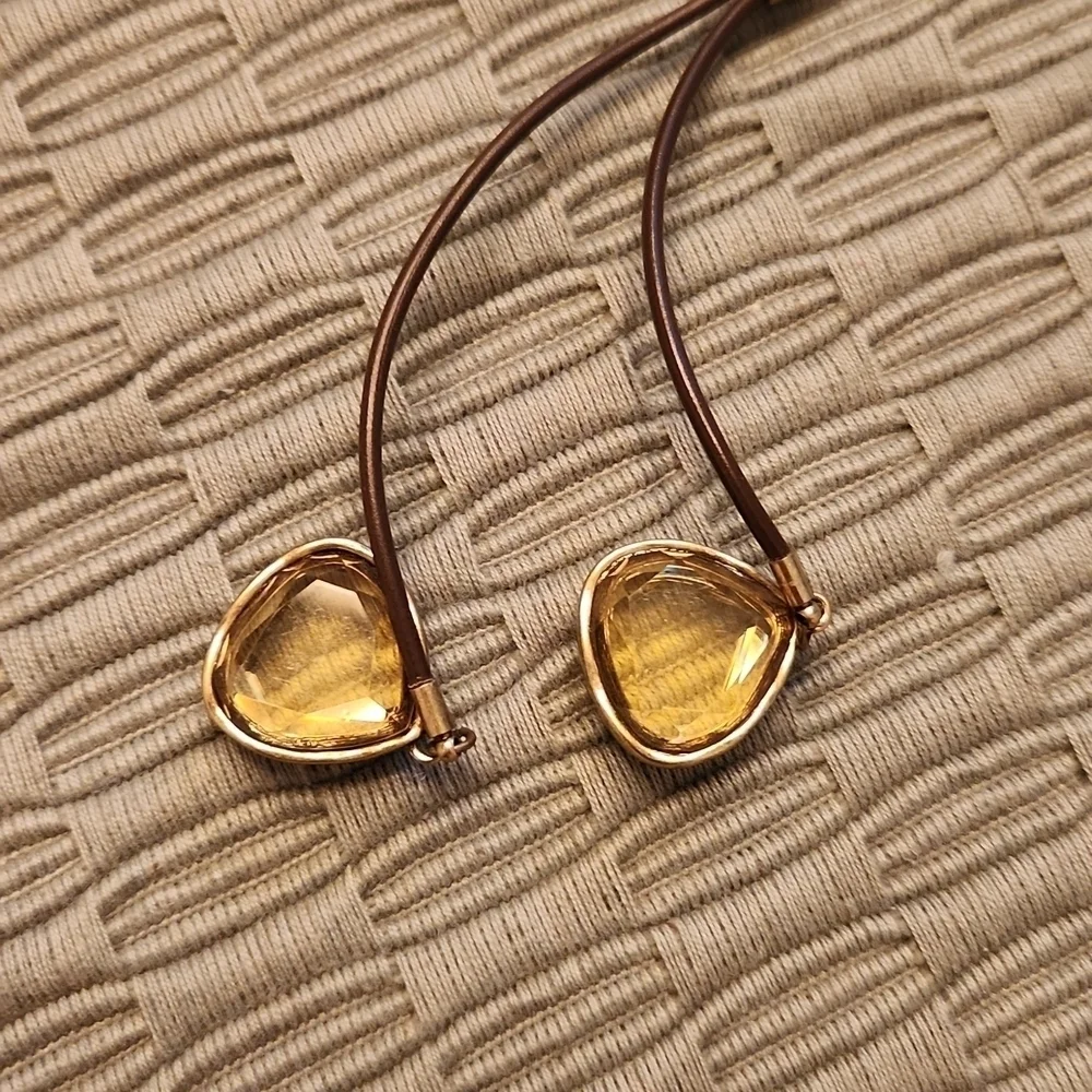 Vintage Black Cord Crystal Necklace - Picture 2 of 4